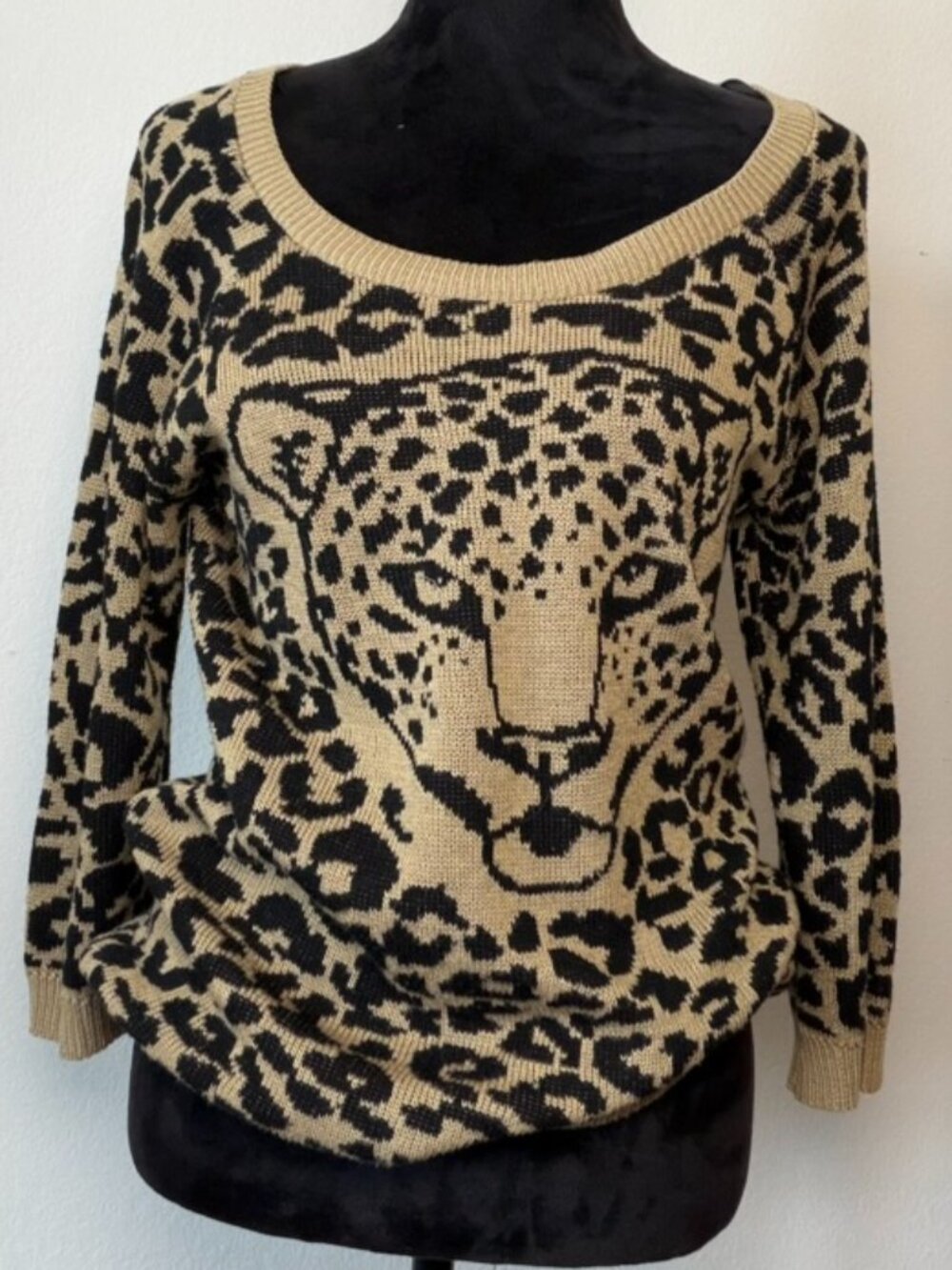 COTTON EMPORIUM Brown Black Cheetah Leopard Animal Print Face Graphic Sweater L
